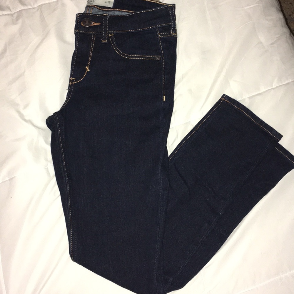 EUC - A&F Super Skinny Ankle Jeans